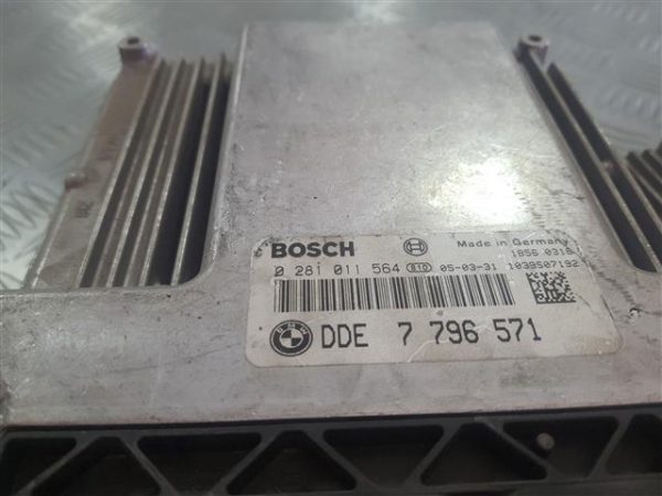 0281 011 564 - DDE 7 796 571 BMW MOTOR BEYNİ